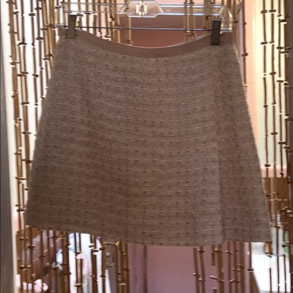 H&M Dresses & Skirts - H&M pink tweed mini skirt.